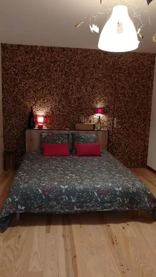 Un Nid Pour La Nuit, Chambres D'Hotes Saint-Géry Oda ve Kahvaltı