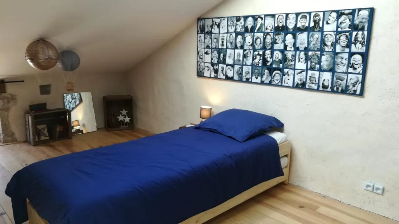 Oda ve Kahvaltı Un Nid Pour La Nuit, Chambres D'Hotes Saint-Géry Fransa